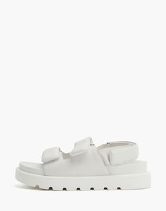 Сандалии женские Mascotte 233-3182013 белые 36 RU