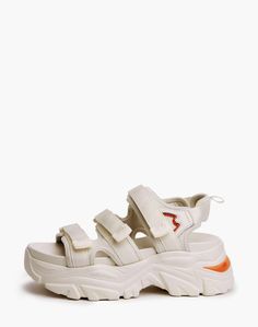 Босоножки женские Mascotte 234-314221 белые 38 RU