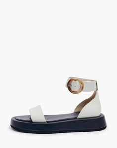 Сандалии женские Mascotte 66-3183113 белые 35 RU