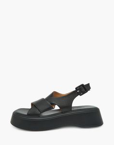 Босоножки женские Mascotte 126-311411 черные 37 RU