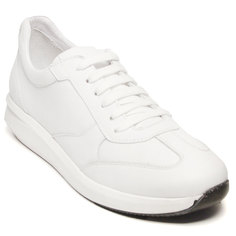 Кроссовки женские Airbox 133317 белые 39 RU