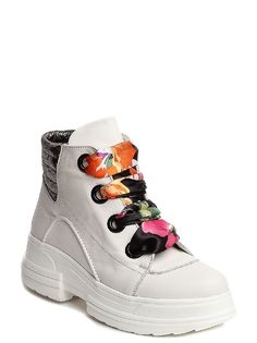 Ботинки женские Milana 1925341 белые 40 RU