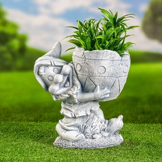 Садовая фигура "Гном с кашпо" камень, 25х24см Хорошие сувениры