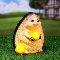Садовая фигура "Ёжик с яблоком" 26см Хорошие сувениры