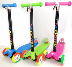 Самокат 3-х колесный, со светящимися колесами, КНР