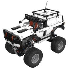 Конструктор внедорожник Onebot 4WD OBYYC96AIQI 1500 деталей, управление с телефона