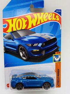 Машинка Hot Wheels Хот Вилс 249250 Ford shelby GT350R, HCW36-R521