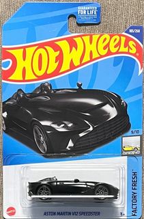 Машинка Hot Wheels Хот Вилс 183250 ASTON MARTIN V12 SPEEDSTER, HCX71-R521