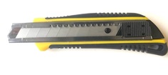 Нож технический MaxiTool 18*100*0.5mm 81773