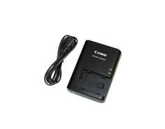 Зарядное устройство для аккумуляторных батареек Canon CG-800E
