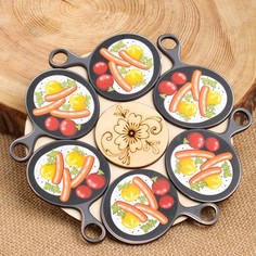 Подставка под горячее "Сковородка", 20х20 см, микс дерева No Brand