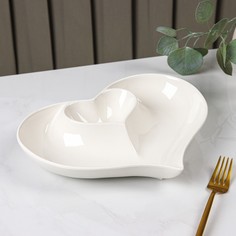 Блюдо керамическое с соусником "Сердце", 28х22х4 см, белый No Brand