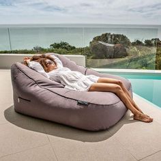 Кресло-шезлонг для бассейна Satellite Twin Sofa - Carefree Grey (серый, оксфорд) Ambient Lounge