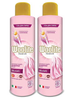 Комплект Woolite Premium Delicate Гель для стирки белья и одежды 900 мл х 2 шт