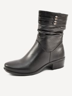 Полусапоги женские Marko 366008 черные 40 RU