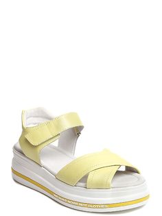 Сандалии женские Milana 2014462 желтые 36 RU