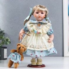 Кукла коллекционная керамика "Света в бежево-голубом платье с цветами, с мишкой" 30 см No Brand