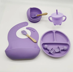 Детский силиконовый набор посуды IQchina для кормления малыша 9 предметов фиолетовый