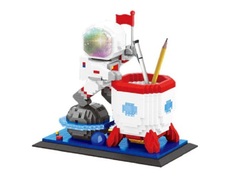 Конструктор 3D из миниблоков Balody Космонавт с ракетой карандашница 1366 эл BA18448