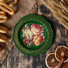 Поднос с жостовской росписью, D=17 см No Brand