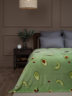 Плед TexRepublic 140х200 1,5 спальный покрывало на диван детский фланель зеленый авокадо