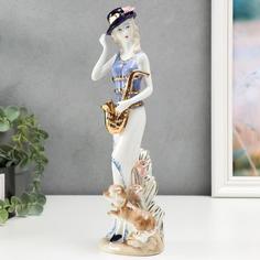 Сувенир керамика Девушка с саксофоном и собакой 30х8х8 см No Brand