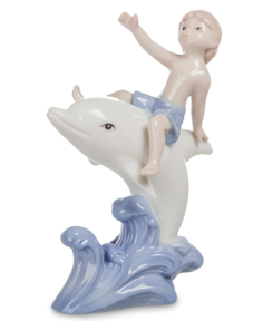 Фигурка Мальчик и дельфин Pavone JP-45/ 6