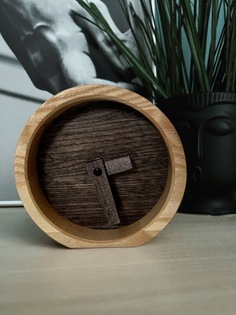 Настольные интерьерные деревянные часы Raisin Time PlatoS