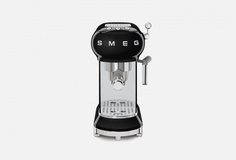 Кофемашина эспрессо с капучинатором Smeg