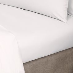 Простыня на резинке Togas Роял белый 90x200+30 см
