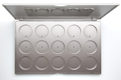 Палитра пустая на 15 тонов c зеркалом./Empty Prof Eye Shadow Palette 15 col (Цв: n/a) No Brand