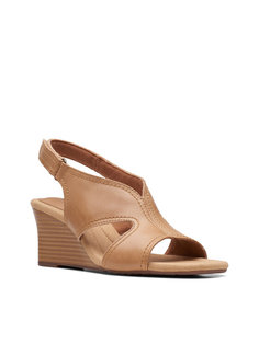 Босоножки женские Clarks Kyarra Aster 26171232 бежевые 37.5 EU