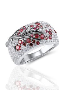 Кольцо из серебра р.17 VALTERA 091508 циркон