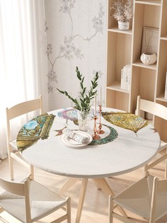 Круглая кухонная скатерть на резинке JoyArty, на круглый стол диаметром 105-120 см