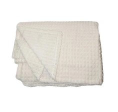 Плед покрывало LUSNUG кубик, велсофт, 200x220, молочный