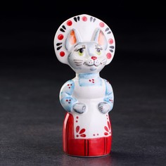 Статуэтка фарфоровая "Кошка в кокошнике", 12 см No Brand