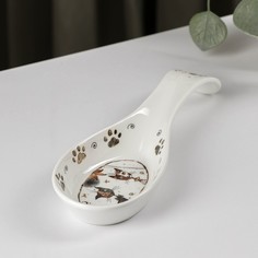 Подставка фарфоровая под ложку Доляна "Коты-аристократы", 21,5х7,5 см