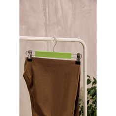 Вешалка деревянная для брюк и юбок с зажимами SAVANNA «Тэри», 28?11,5?2,8 см, цвет зелёный