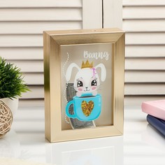 Копилка интерьерная пластик Зайка в короне с кружечкой 17х12х3,8 см No Brand