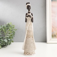Сувенир полистоун "Африканка в плетёном платье" белый 27х8х6 см No Brand