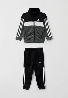 Костюм спортивный adidas