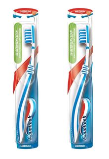 Зубная щетка Aquafresh In Between Clean 2 шт