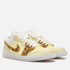 Женские кроссовки Jordan Wmns Air Jordan 1 Low SNKRS Day, цвет жёлтый, размер 41 EU