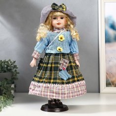 Кукла коллекционная керамика "Блондинка с кудрями, в голубом свитере с цветочками" 40 см Россия