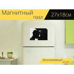 Магнитный пазл "Чернить, белый, девочка" на холодильник 27 x 18 см. Lots Prints
