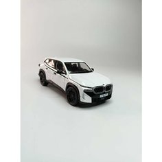Коллекционная машинка игрушка металлическая BMW XM для мальчиков масштабная модель 1:24 белая Alexplay