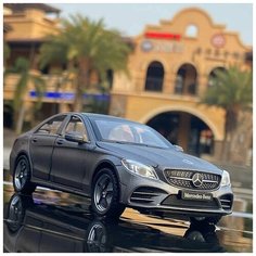 Коллекционная машинка Mersedes-Benz C260L Китай