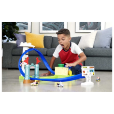 Hot Wheels Mario HGK59/Набор треков Kart Sharp Turns Track HGK59, вдохновленный компьютерной игрой