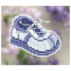 Набор для вышивания "Blue Sneaker" / Mill Hill, артикул MH181101