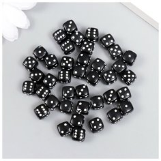 Бусины для творчества пластик "Чёрный игральный кубик" белые точки набор 20гр 0,8х0,8х0,8 см 78118 Арт Узор